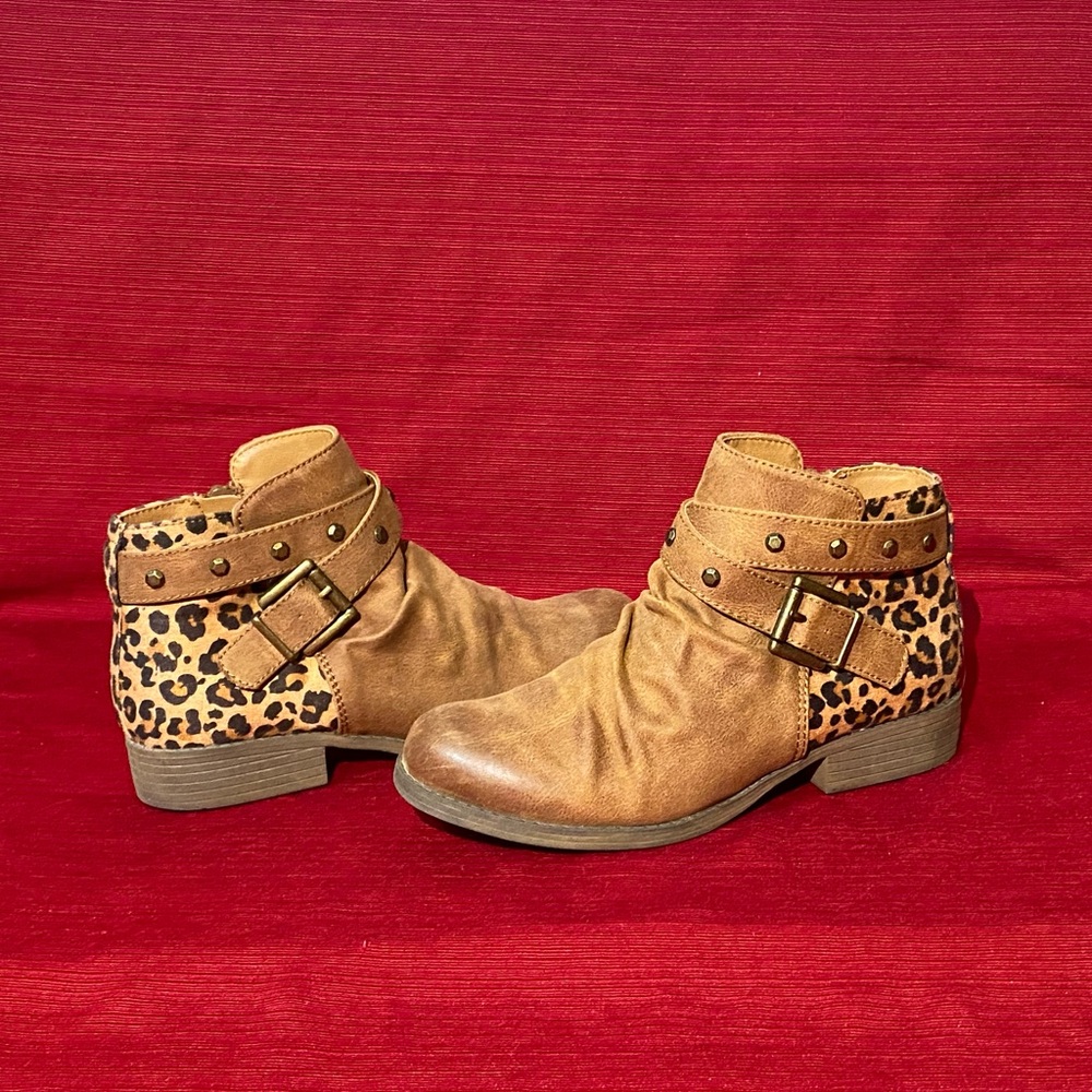 Size 6 white mountain brand brown and cheetah print short boot/bootie